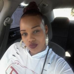 Meet your Posher, Fatima